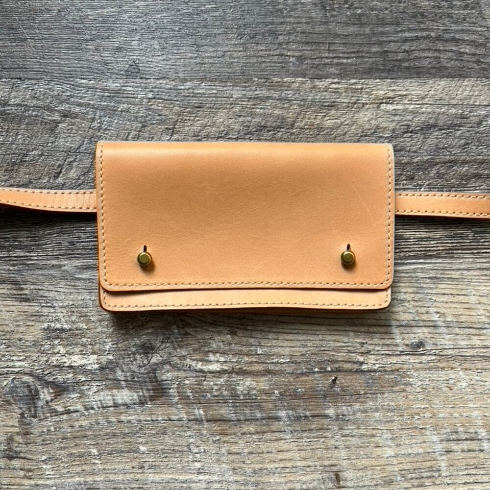 NWOT Madewell Marfa Leather Belt Bag in Buff XS/S - Picture 2 of 4